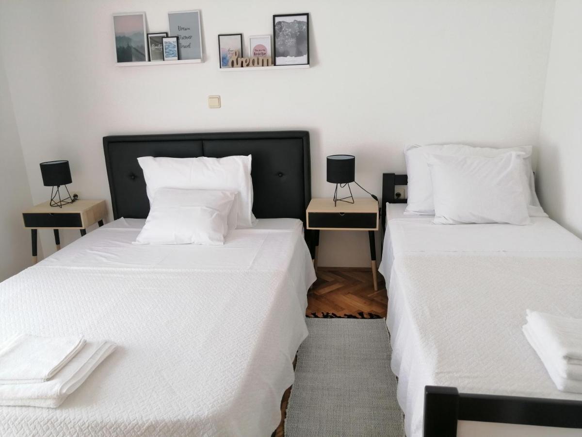 Apartment Near The Sea-Self Check-In Подстрана Экстерьер фото